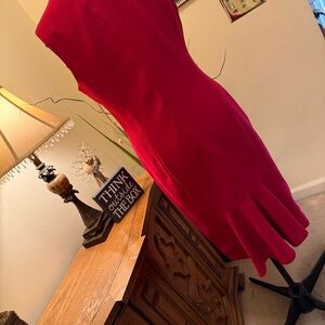 Elegant Red Sleeveless Tailored Dress